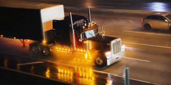 Driving in dense fog – some advice for truck drivers